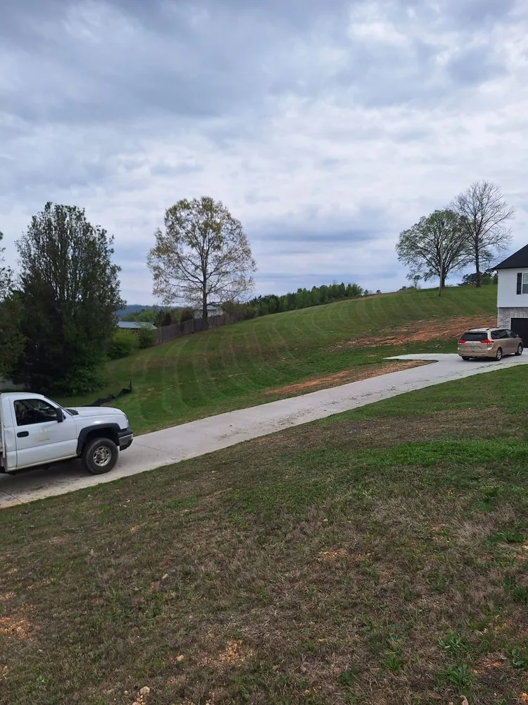 Affordable yard cleanup service for homes across Ringgold, GA - Kittle Farm Landscaping Services