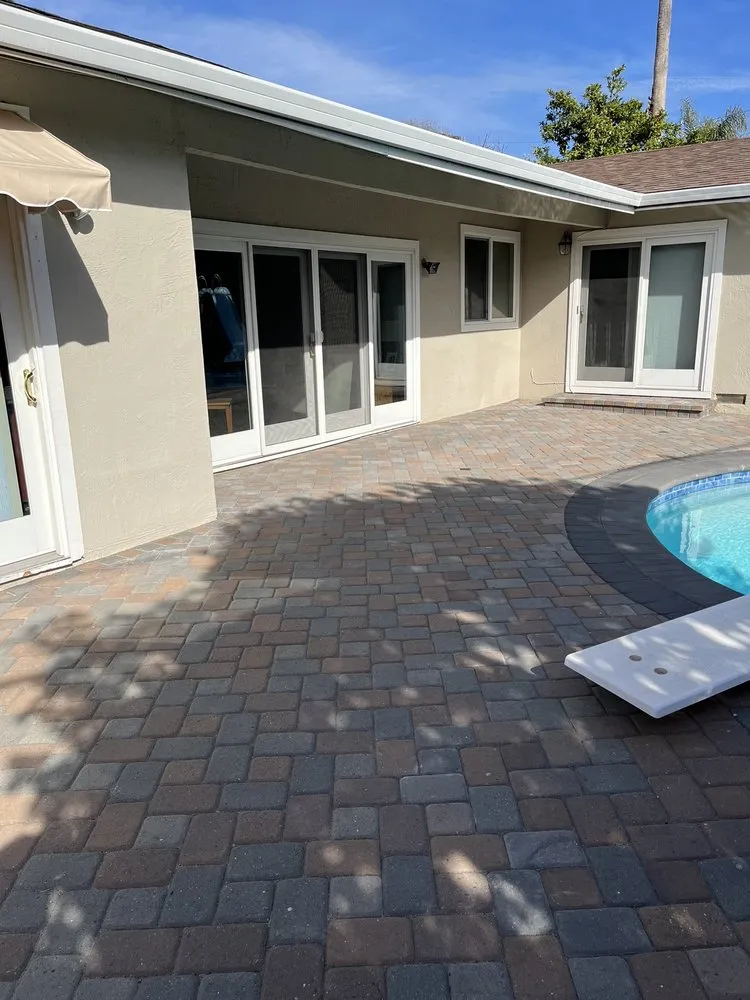 Custom landscape installation for homes in Concord, CA by Kiwi Pavers Inc