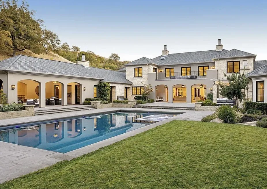 Reliable yard maintenance in Concord, CA by Kiwi Pavers Inc