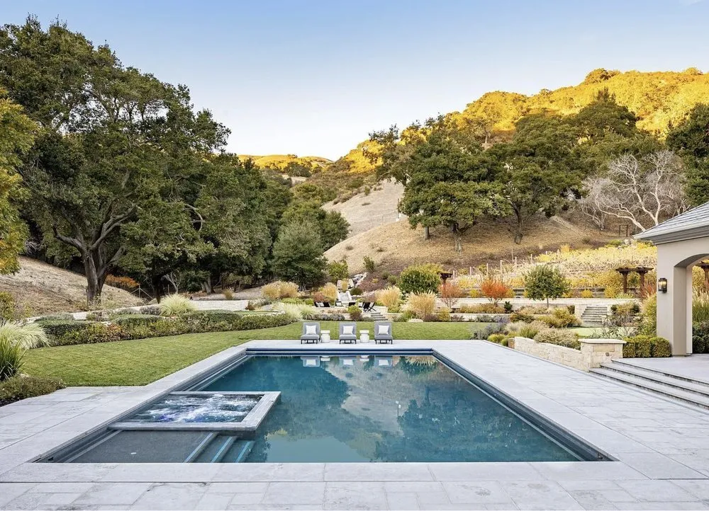 Reliable lawn care service in Concord, CA by Kiwi Pavers Inc