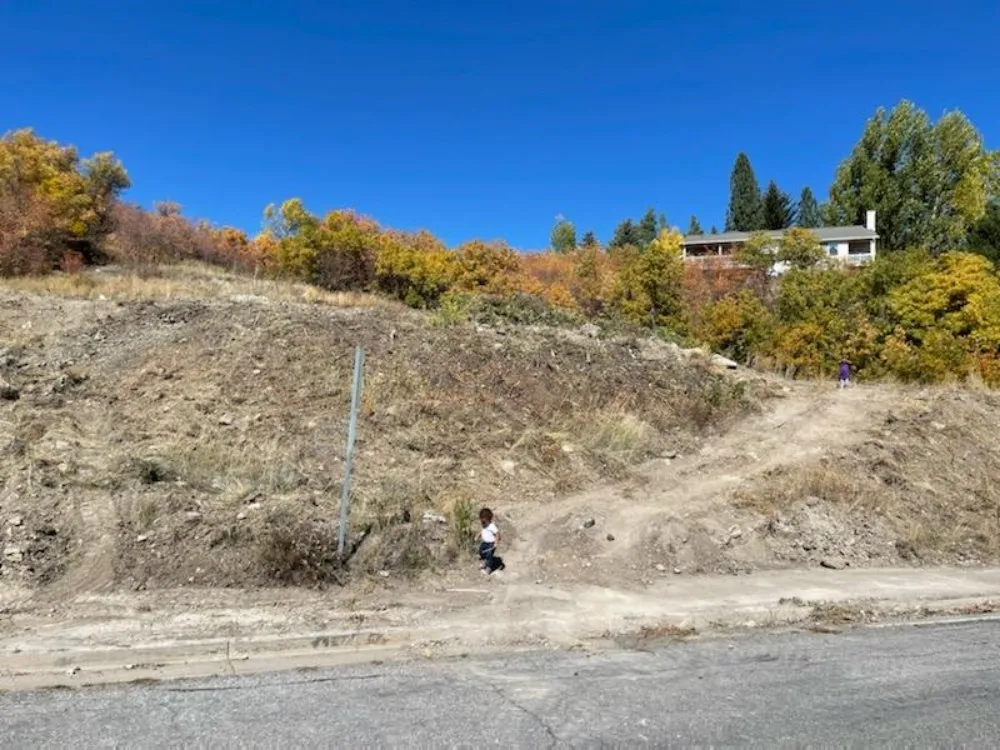 Custom landscaping services with custom design in Layton, UT by KJ Excavation & Landscaping