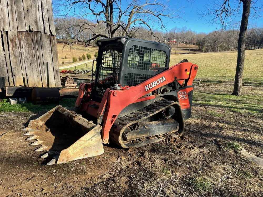 Local landscape design in Glasgow, KY by K&J Homes