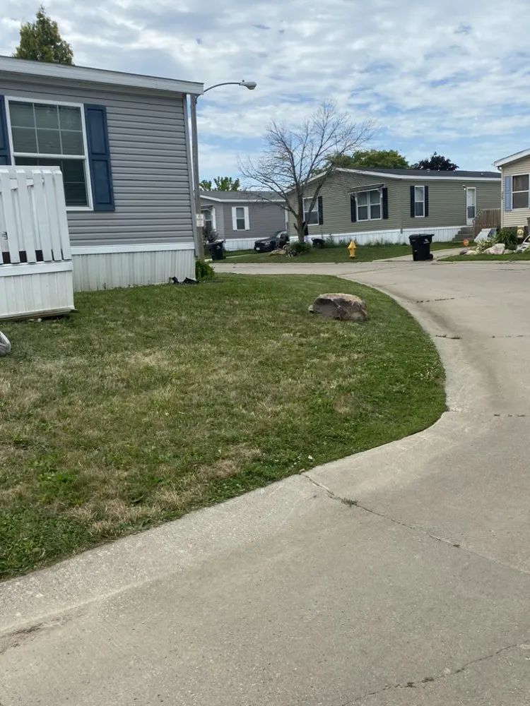 Local outdoor landscaping in Des Moines, IA by K&J Interspects