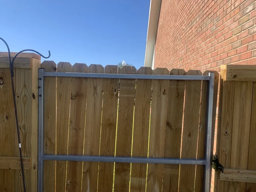 Custom outdoor landscaping experts serving Cantonment, FL - K&J Landscaping