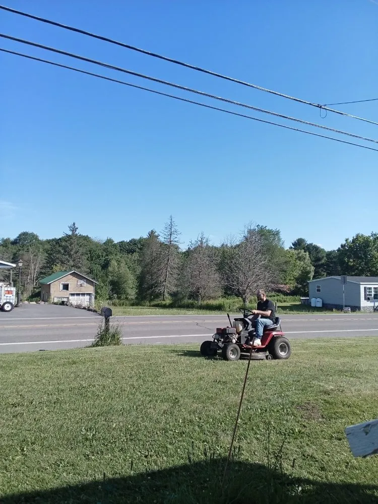 Local lawn mowing service experts serving Lowville, NY - K&J Lawn Care Detailing