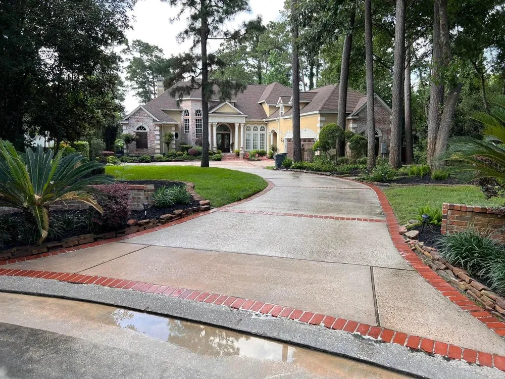 Expert garden landscaping in Beaufort, NC - K&J Property Services