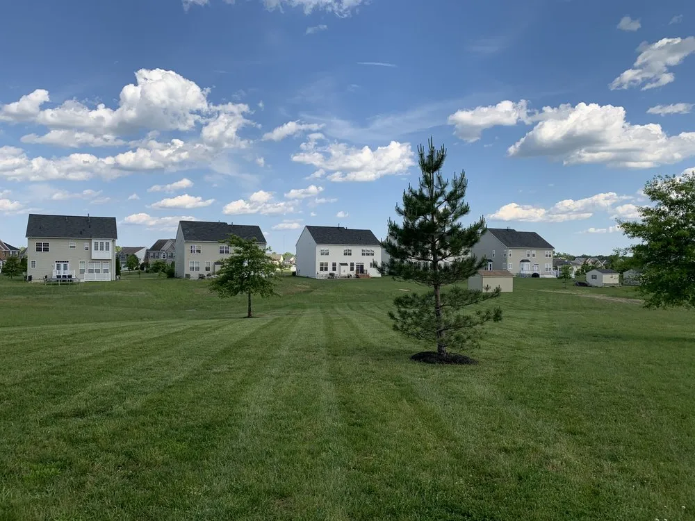 Affordable lawn mowing service for homes in Fort Washington, MD by Kja Landscaping