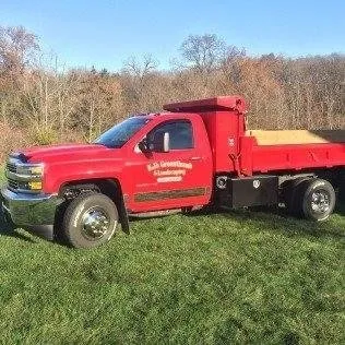 Top-rated yard cleanup service for residential properties in Palo, IA by KJ's Green Thumb & Landscaping