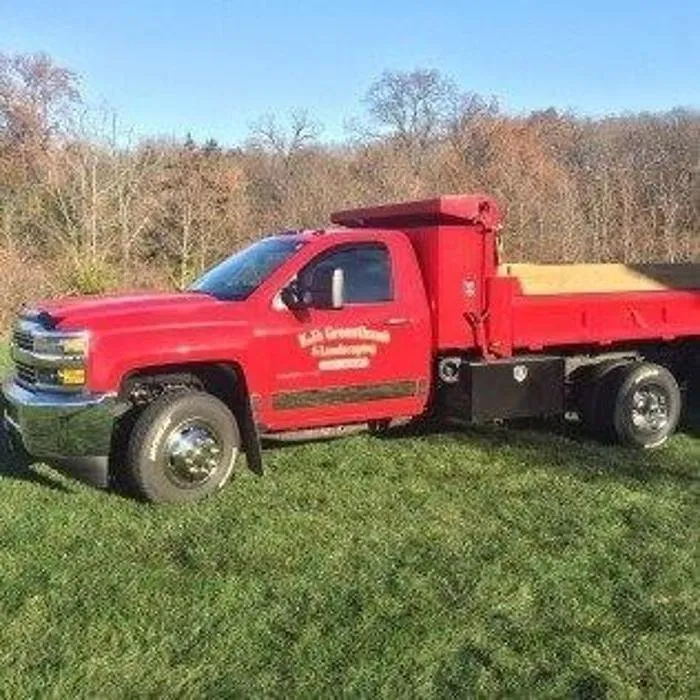 Expert yard cleanup service experts serving Palo, IA - KJ's Green Thumb & Landscaping