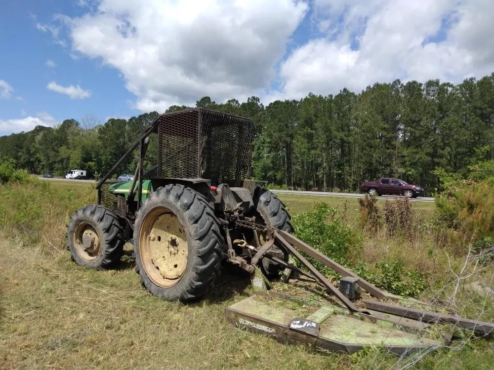Trusted lawn mowing service in Sylvania, GA - KJ’s Seed of Faith Landscaping & Contracting