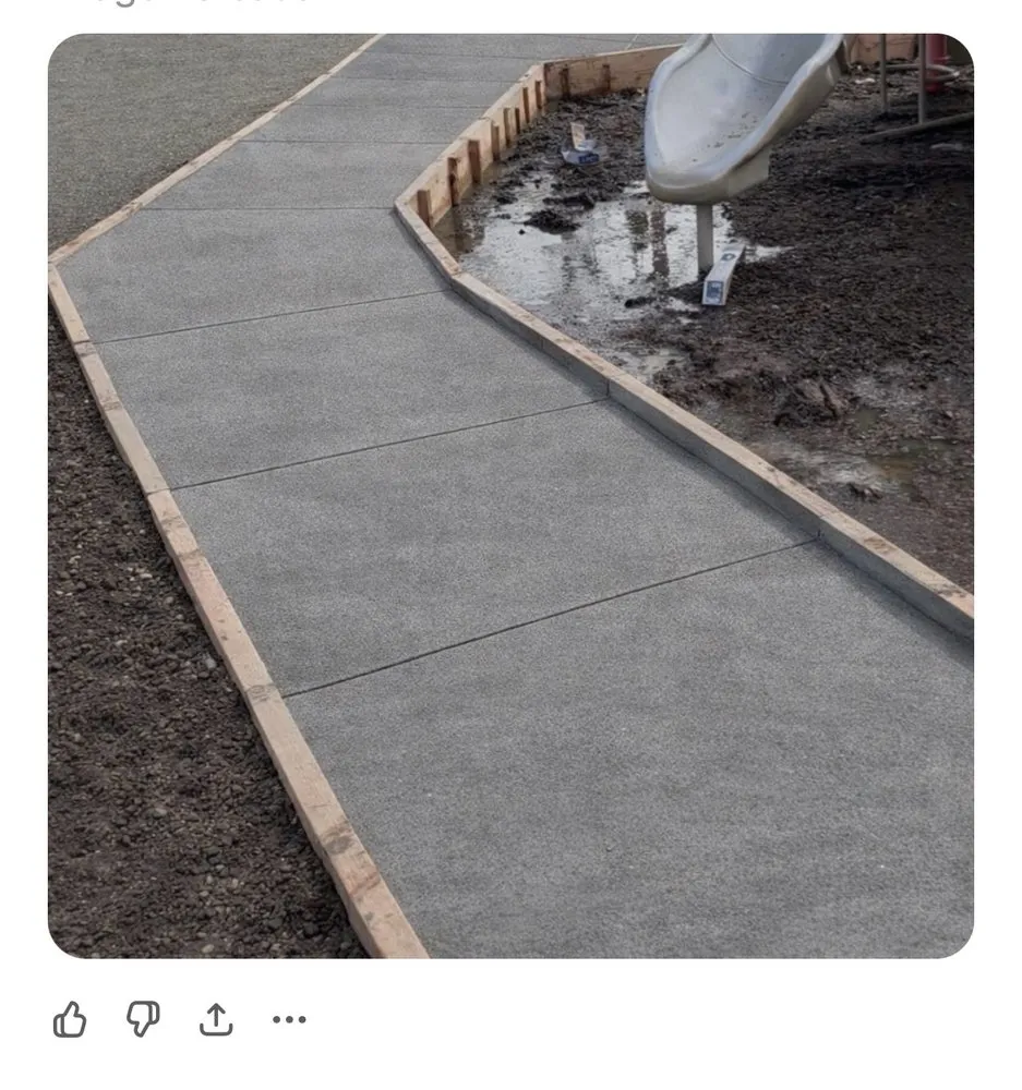 Custom lawn mowing service for outdoor upgrades in San José, CA by K&K Landscape Service