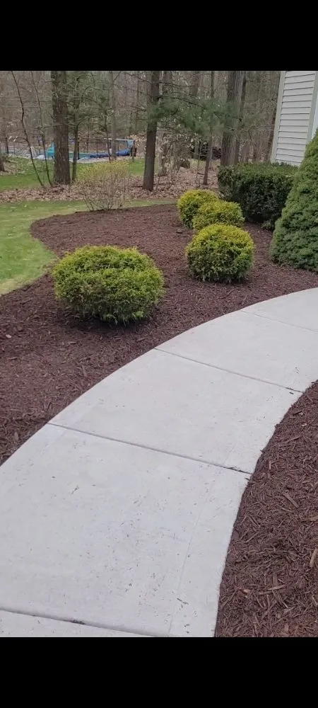 Custom garden landscaping in Muskegon, MI - K&K Lawn Services