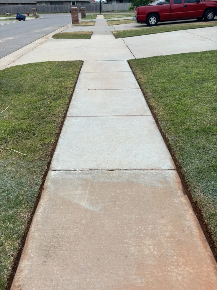 Custom outdoor landscaping in Oklahoma City, OK - K&K Outdoor Services