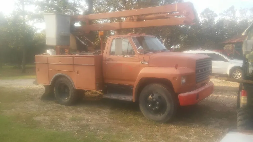 Local lawn care service for beautiful yards across Fall River, KS - K&K Tree Service