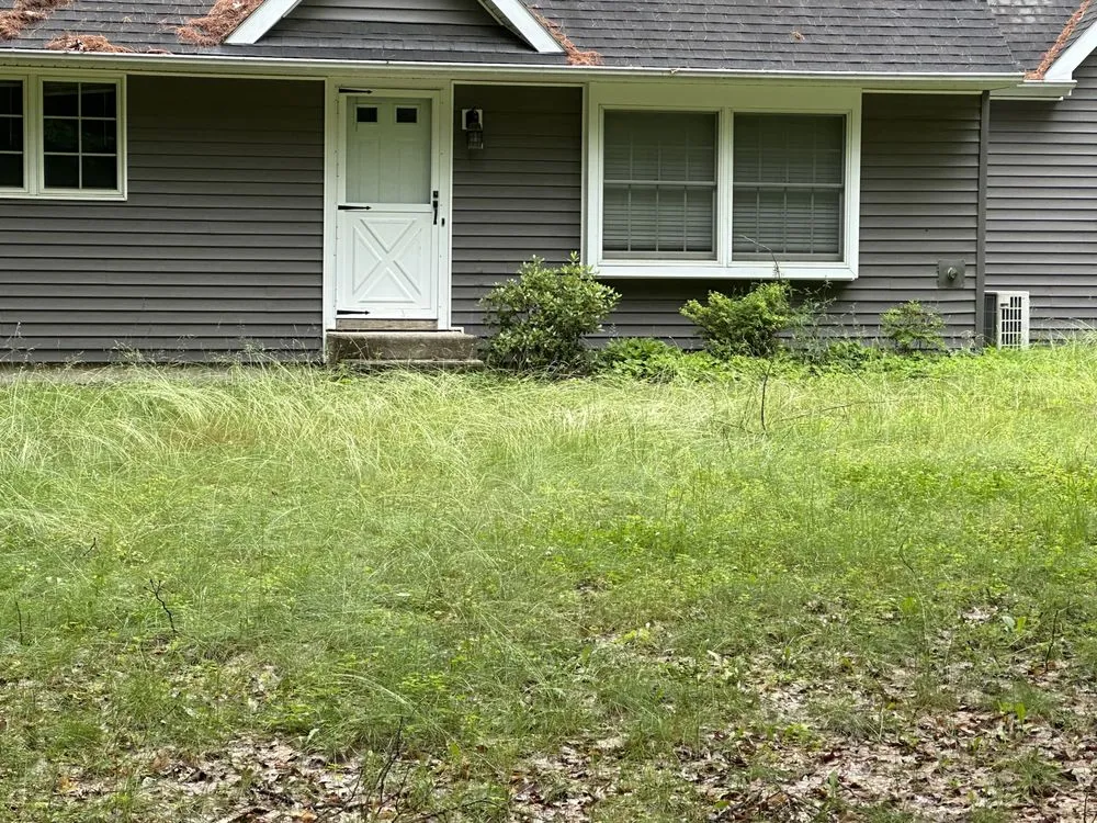 Top-rated yard maintenance for beautiful yards in Lake Luzerne, NY by KK&R Lawn Care