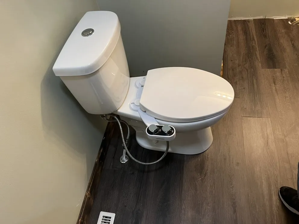 Expert yard maintenance experts serving Lillington, NC - Kl & Nj's Lawn Maintenance & Junk Removal