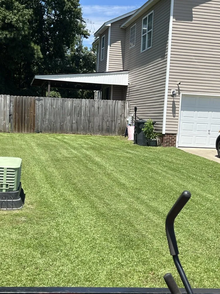 Local yard maintenance for homes in Lillington, NC by Kl & Nj's Lawn Maintenance & Junk Removal