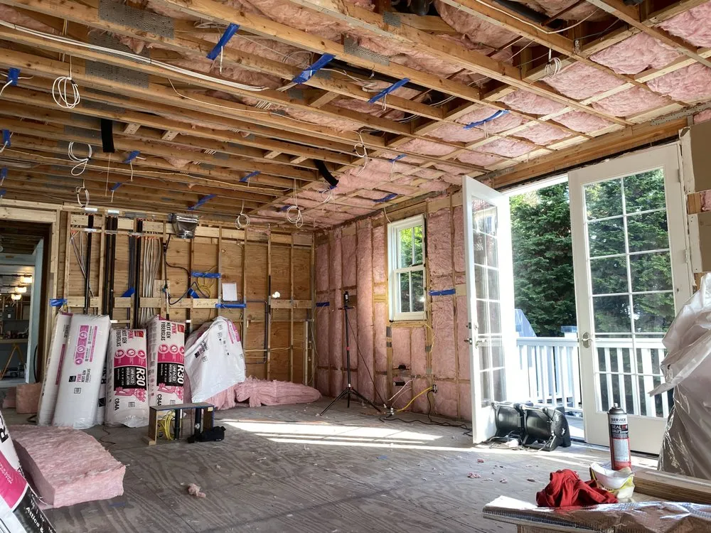 Top-rated yard cleanup service experts serving Seattle, WA - K&L Investments & management