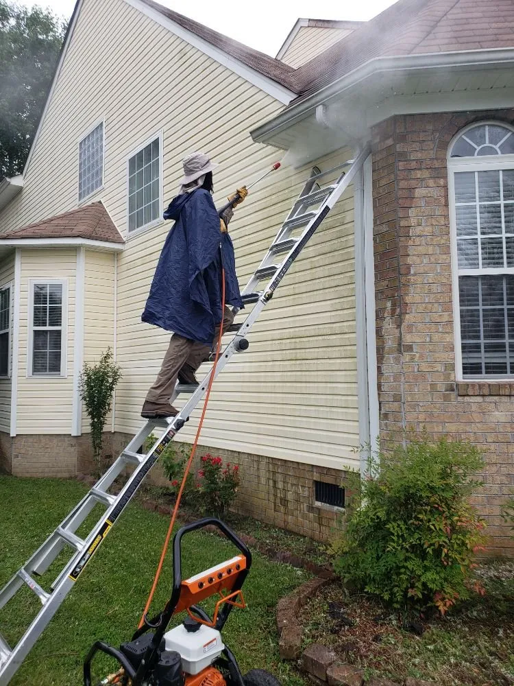 Affordable yard cleanup service for beautiful yards in Chesapeake, VA by K&L Lawn Care