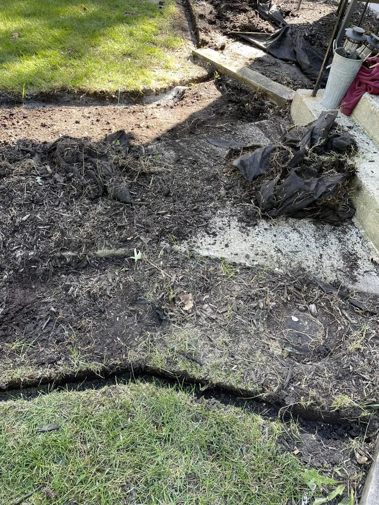 Reliable garden landscaping in Hammond, IN by K&L Lawn Care