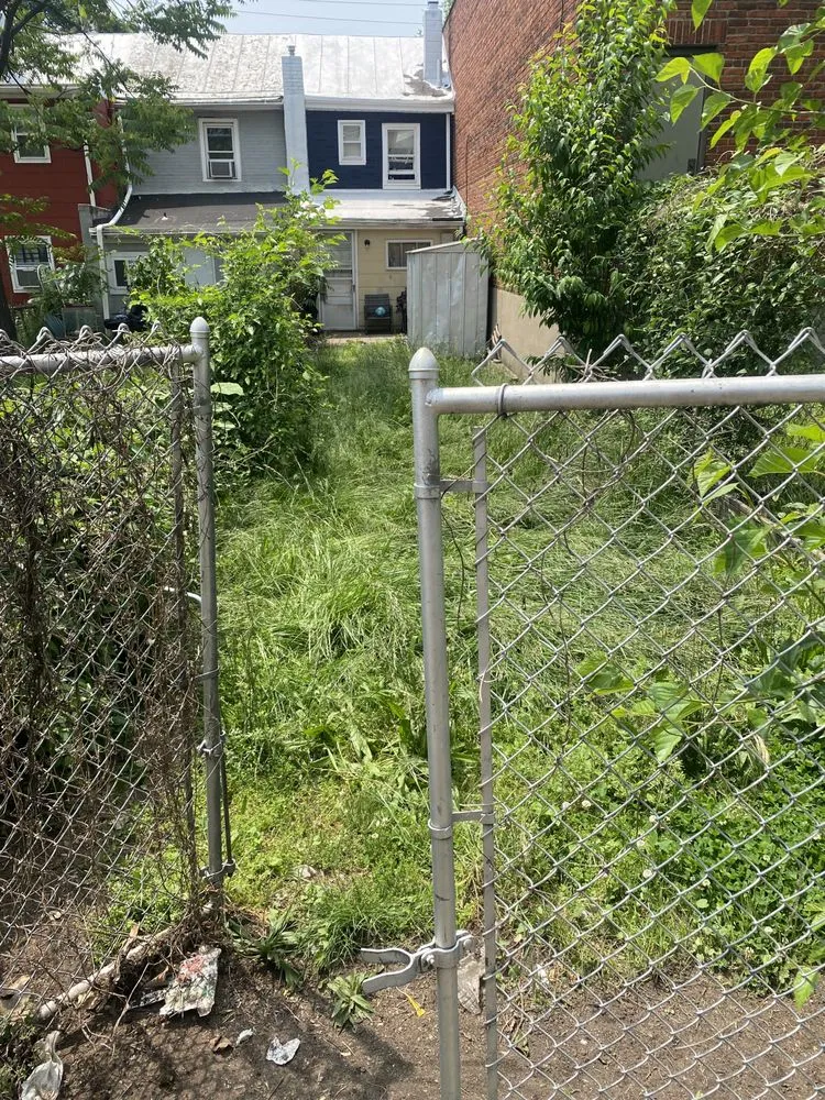 Trusted lawn mowing service in Trenton, NJ by KL Lawn Maintenance