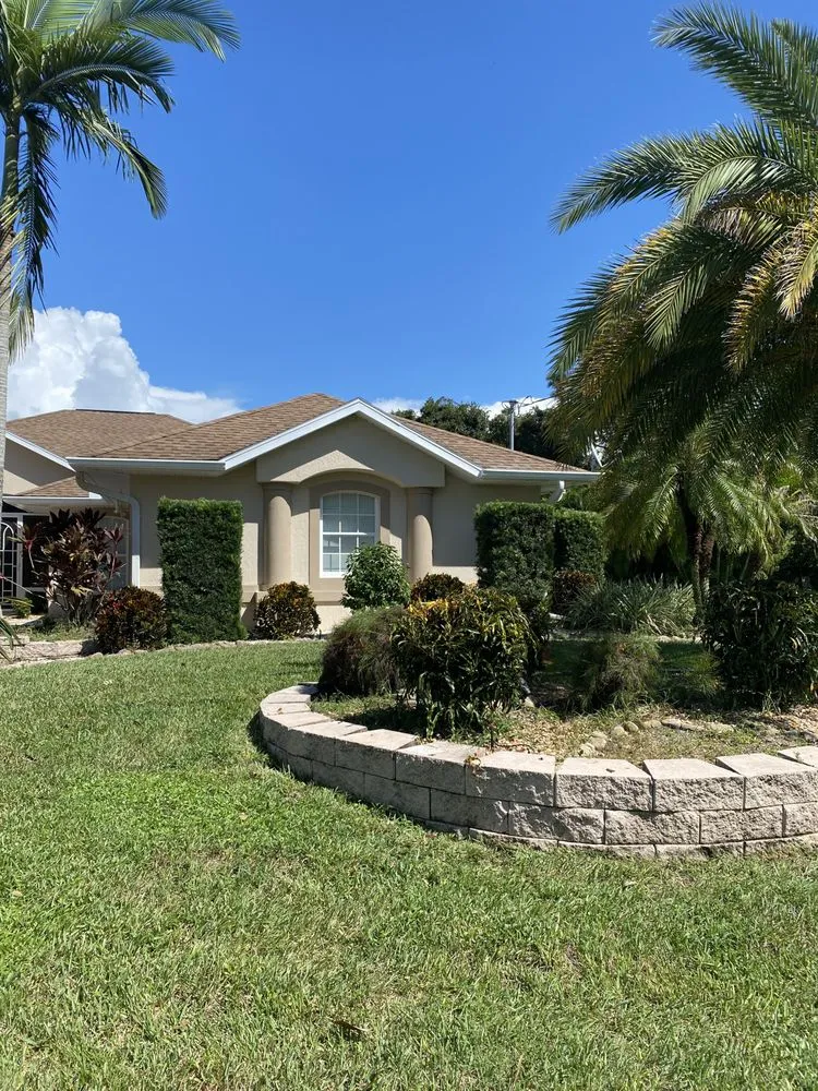 Professional lawn care service for beautiful yards in Port Charlotte, FL by Klc garden devices