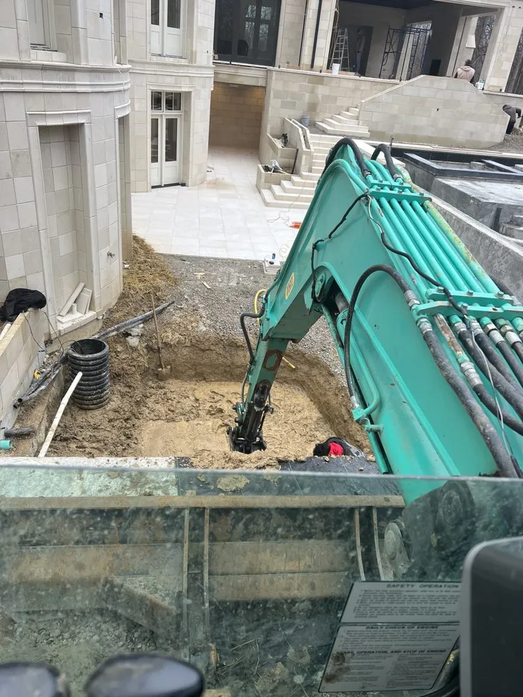 Local yard cleanup service experts serving Oaklandon, IN - KLC Landscaping