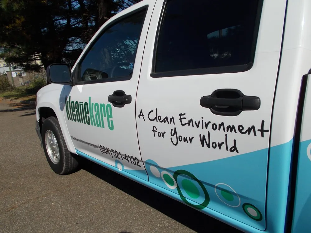 Professional yard maintenance experts serving Richmond, VA - Kleane Kare