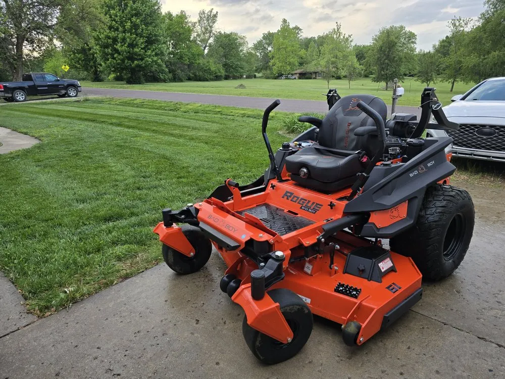 Local yard maintenance experts serving Topeka, KS - Kleen Cut Services