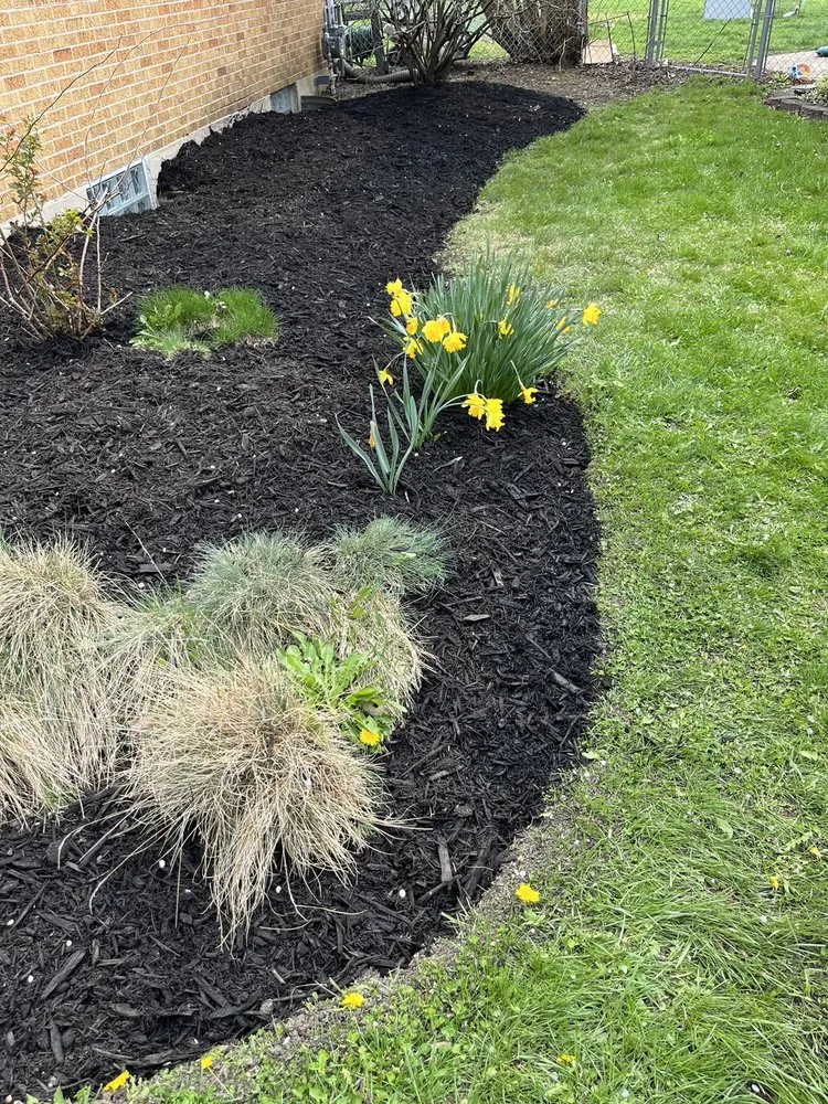 Reliable outdoor landscaping in Dayton, OH - Kleins Cuts