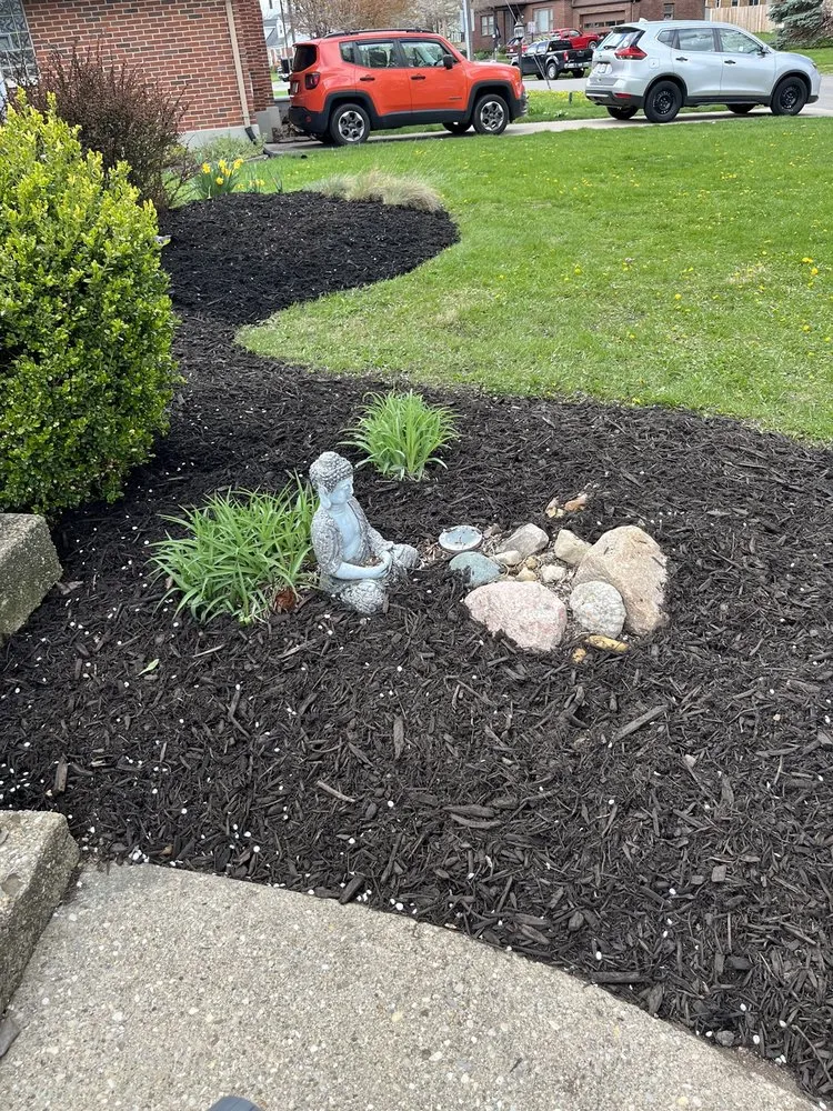 Professional residential landscaping for outdoor upgrades in Dayton, OH by Kleins Cuts