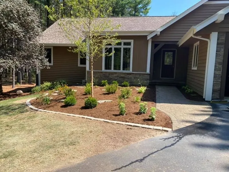 Local yard maintenance for beautiful yards across Richfield, WI - Kling's Lawn & Landscape