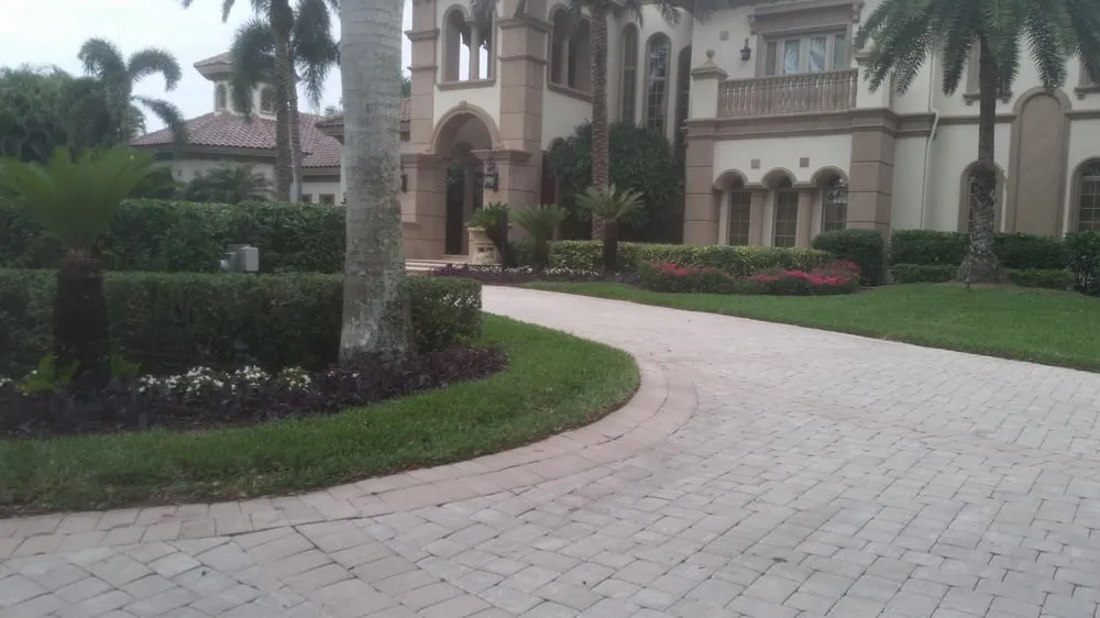 Trusted yard cleanup service for residential properties in Bonita Springs, FL by Klopack Landscapes
