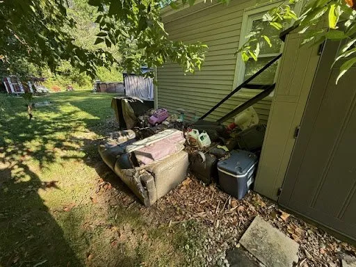 Local landscaping services experts serving Amelia, OH - Klump Property Maintenance