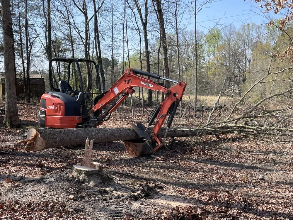 Reliable landscape installation experts serving Travelers Rest, SC - K&M Excavating and Hardscape