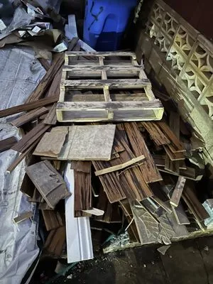 KM Landscape & Labor Logo