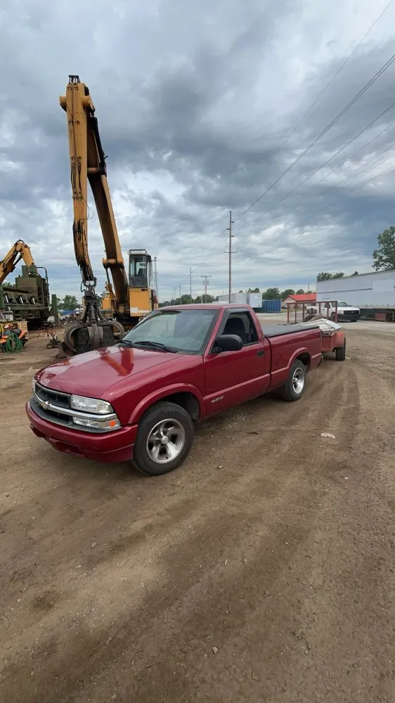 Reliable residential landscaping for outdoor upgrades in Muncie, IN by K&M Lawn Care