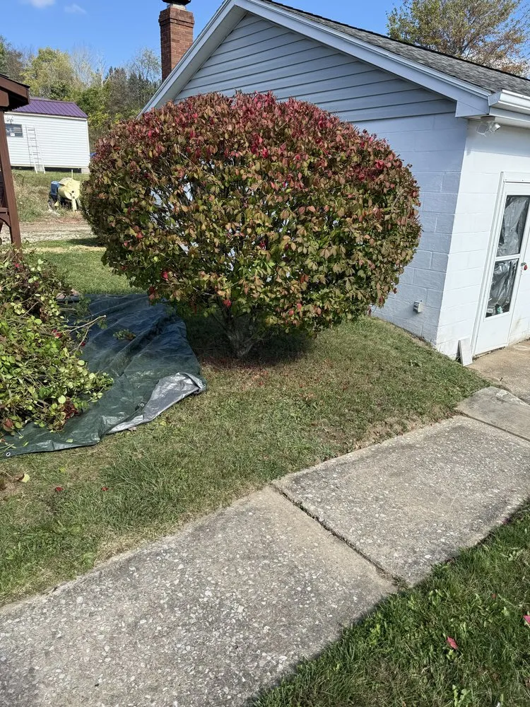 Professional garden landscaping experts serving West Decatur, PA - K&M Lawn Care