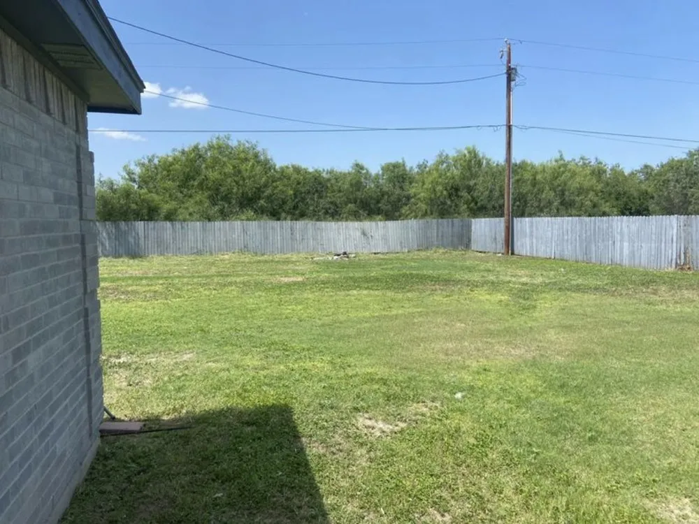 Local outdoor landscaping experts serving Mission, TX - K&M Lawn Services