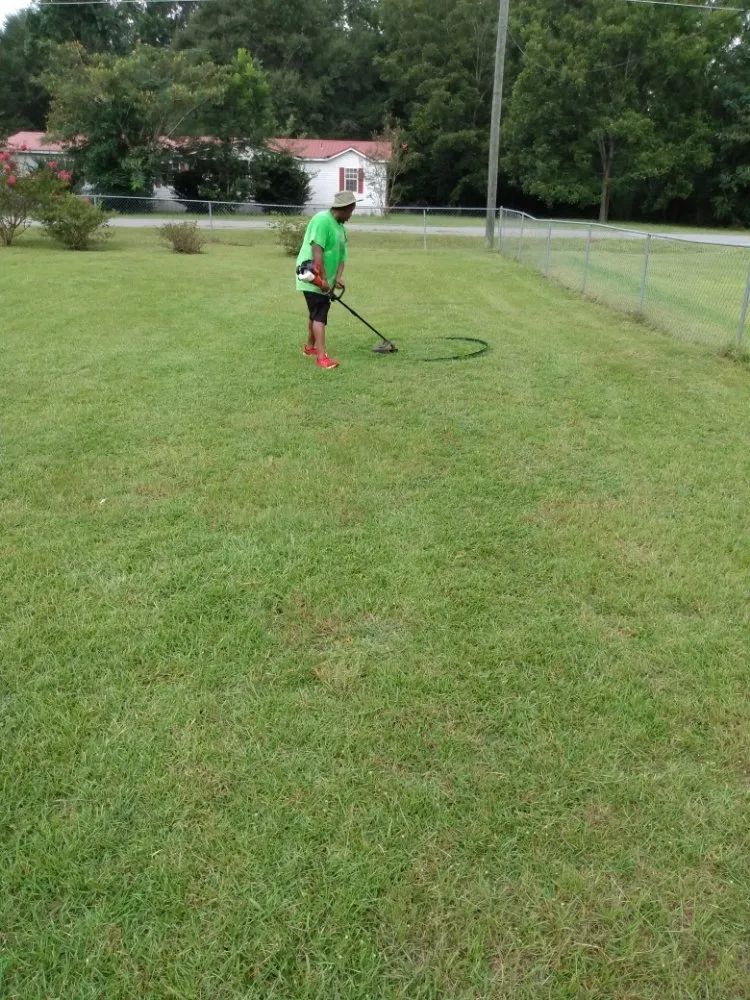 Expert yard maintenance experts serving Coosada, AL - KM Lawncare