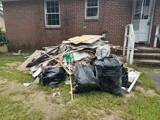 Top-rated lawn care service in Richmond, VA by Kma Services