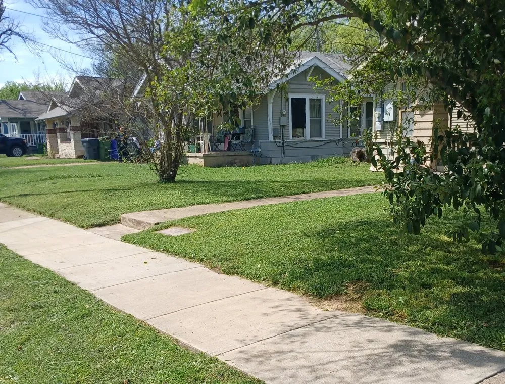 Custom landscape installation in Waco, TX - Kmack's Lawn Care