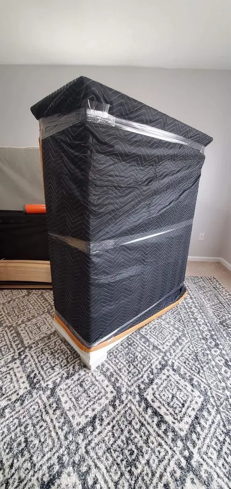 Reliable yard maintenance near you in Waterbury, CT by Kmg Movers