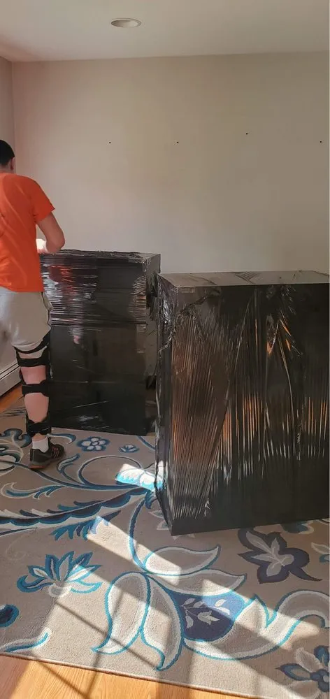 Trusted garden landscaping for residential properties in Waterbury, CT by Kmg Movers