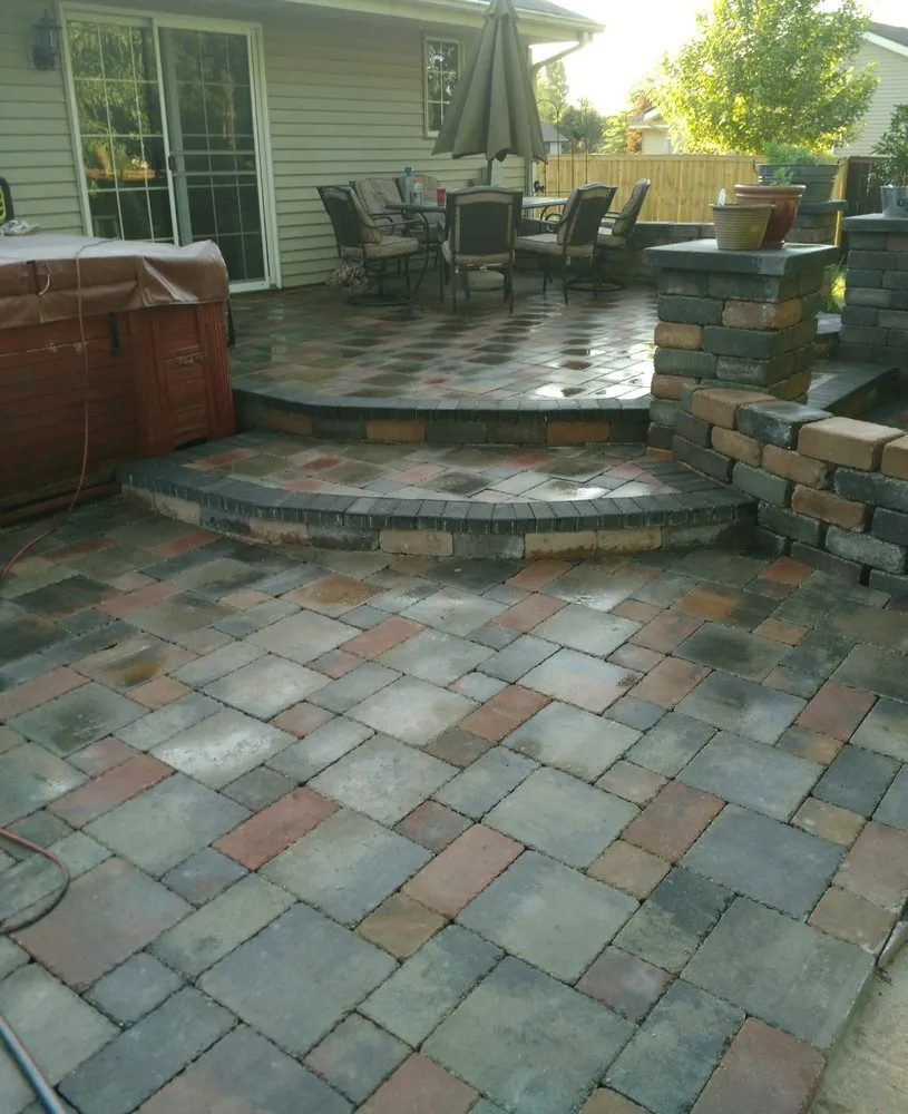 Affordable residential landscaping in Rockton, IL by KMH Landscaping