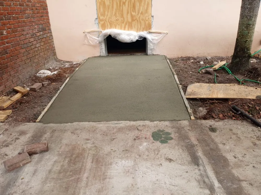 Top-rated yard maintenance for year-round maintenance across Pompano Beach, FL - KMJ Lawn and Landscape