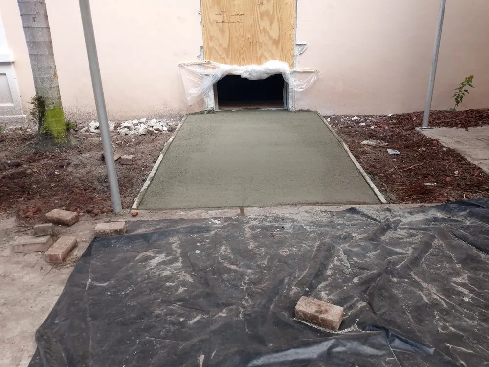 Reliable outdoor landscaping experts serving Pompano Beach, FL - KMJ Lawn and Landscape