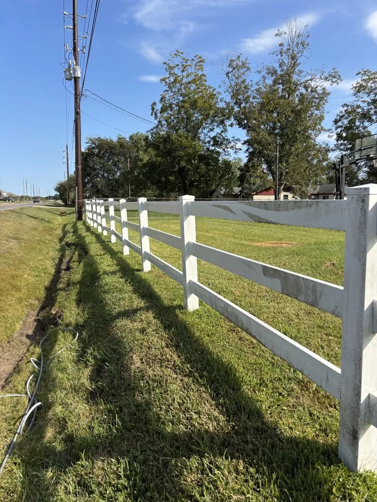 Trusted residential landscaping for beautiful yards in Porter, TX by KMT services