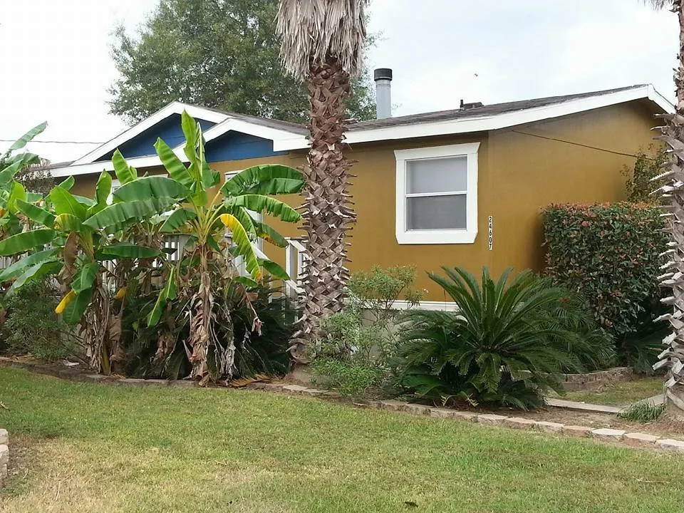 Local residential landscaping for outdoor upgrades across Stagecoach, TX - KMW lawn services & Logistics