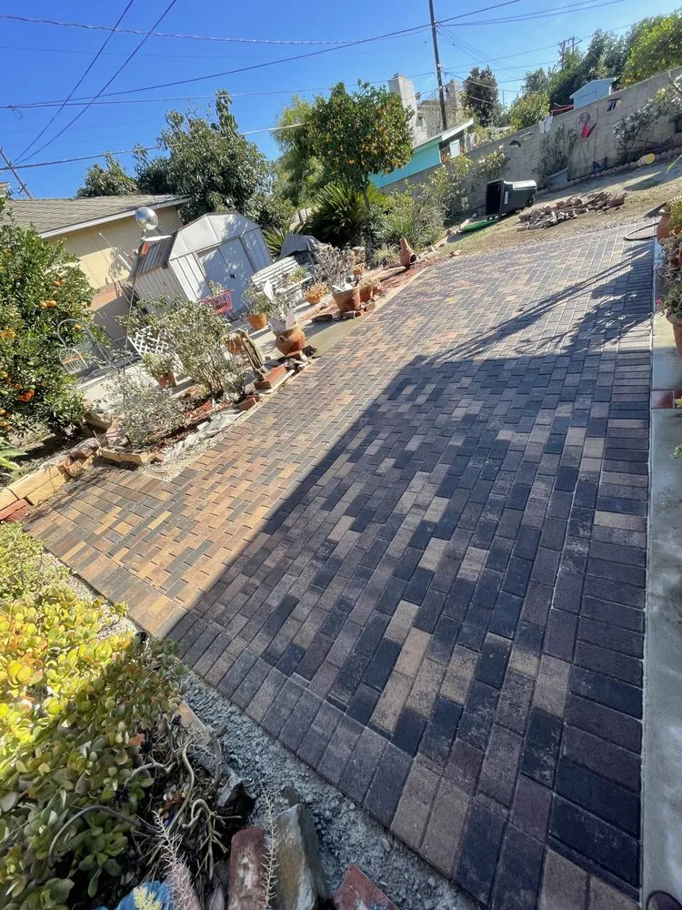 Top-rated lawn mowing service experts serving Santa ana, CA - KN Landscape